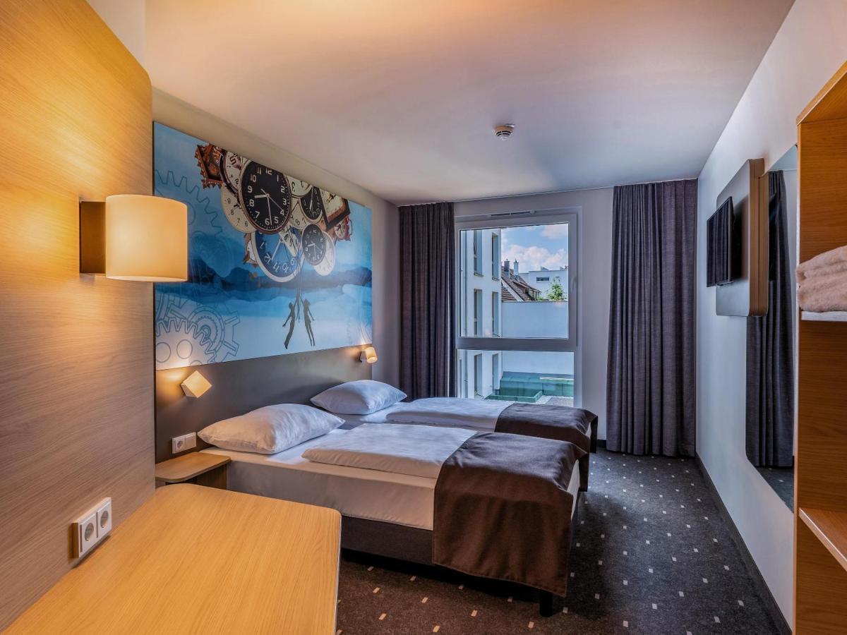 B&B Hotel Вилинген-Швенинген Екстериор снимка