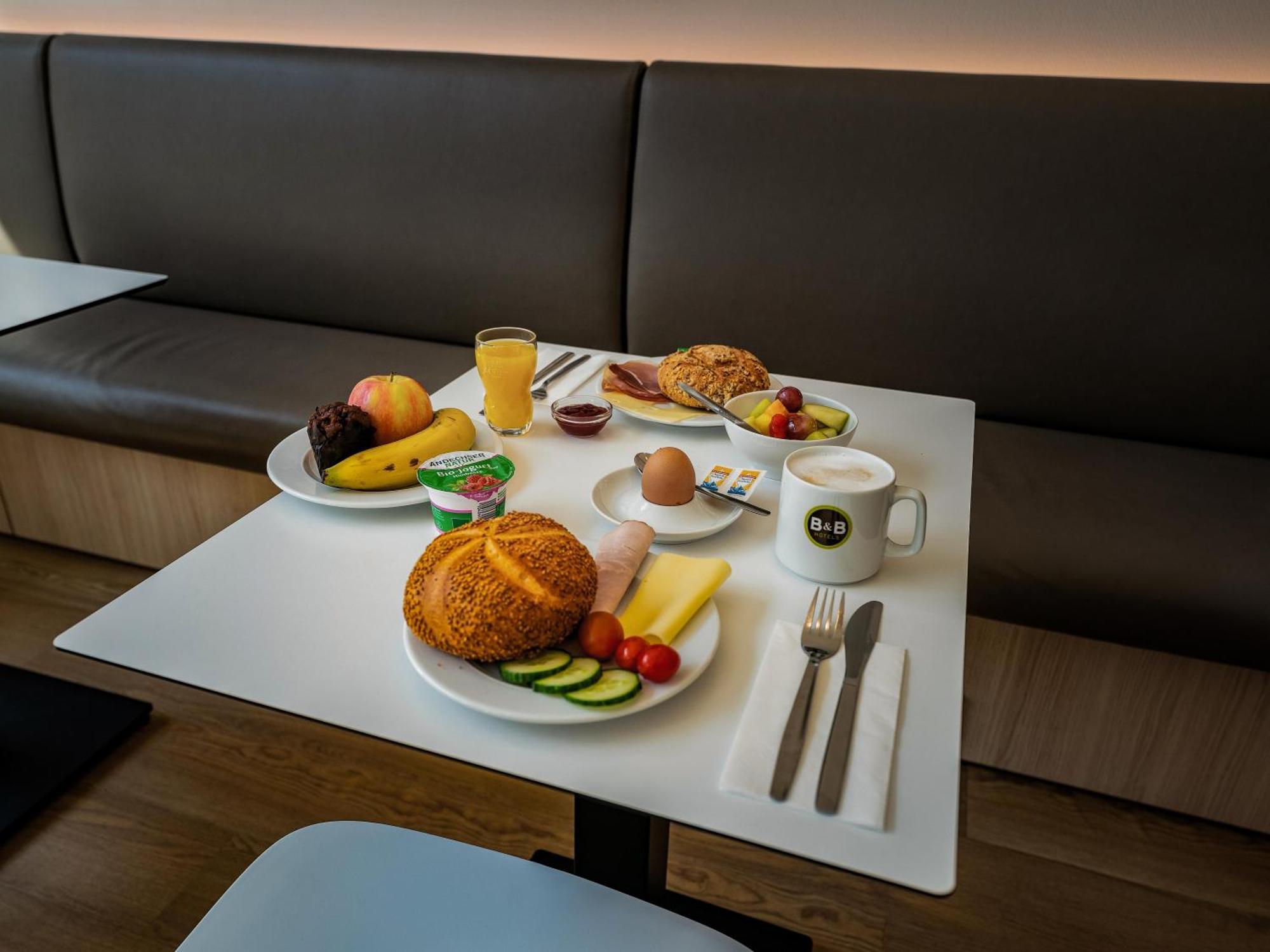 B&B Hotel Вилинген-Швенинген Екстериор снимка