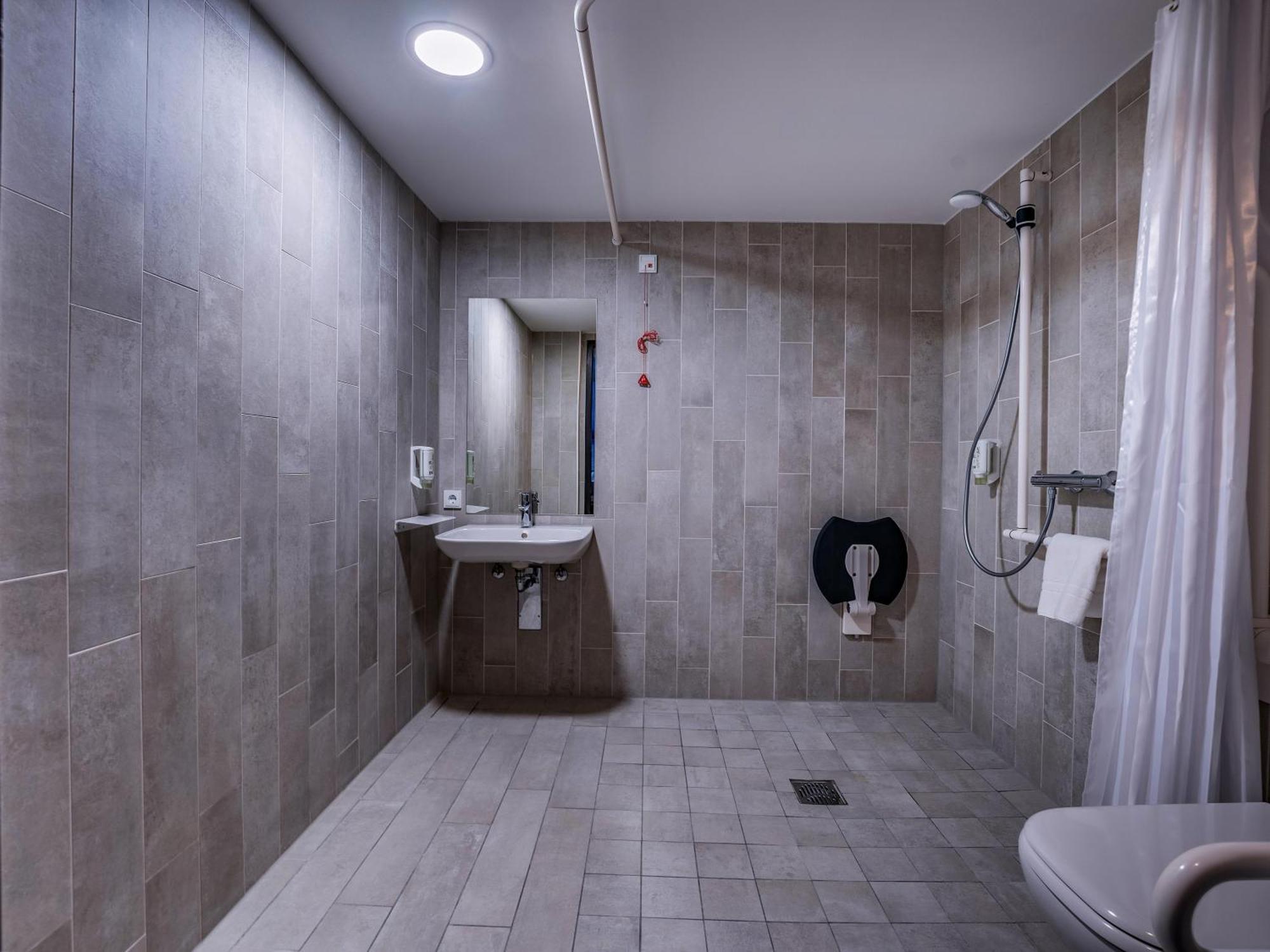 B&B Hotel Вилинген-Швенинген Екстериор снимка